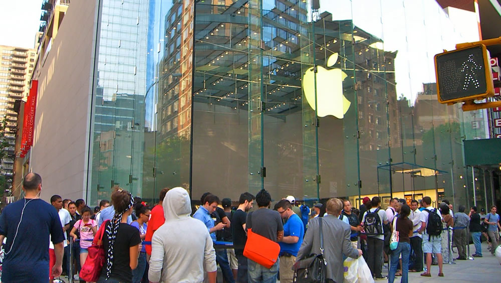 Apple Store line