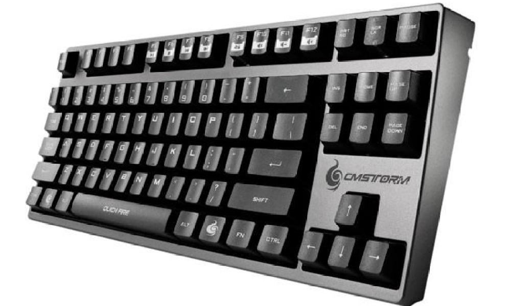 cooler-master-cm-storm-quickfire-front-angle