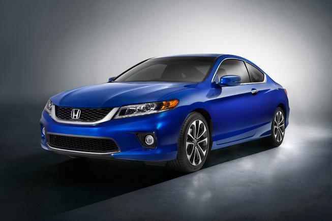 2013 Honda Accord coupe front-three quarter view