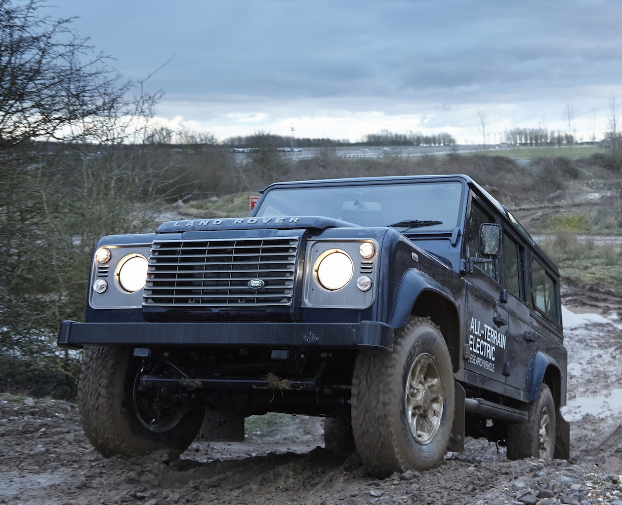 Land Rover Defender EV