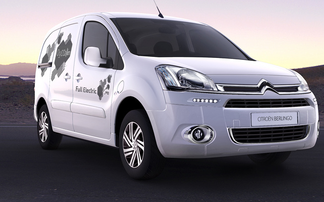 Citroen Berlingo Electrique front three quarter