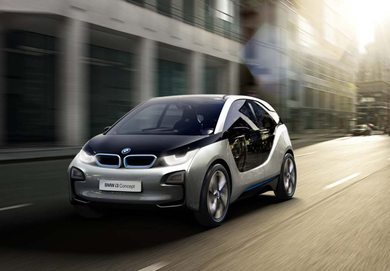 bMW i3 concept front three quarter urban