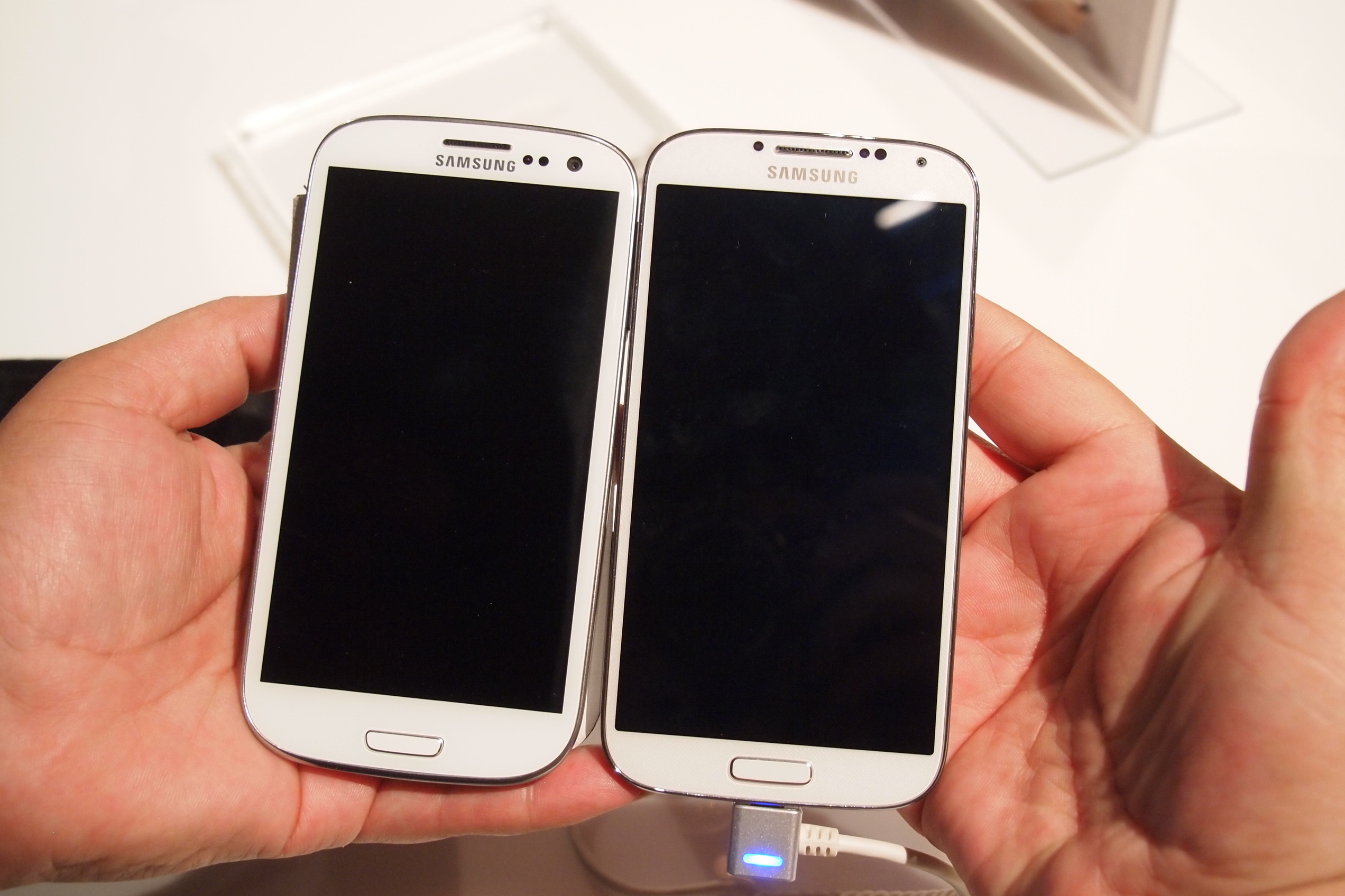 Galaxy S4 and Galaxy S3