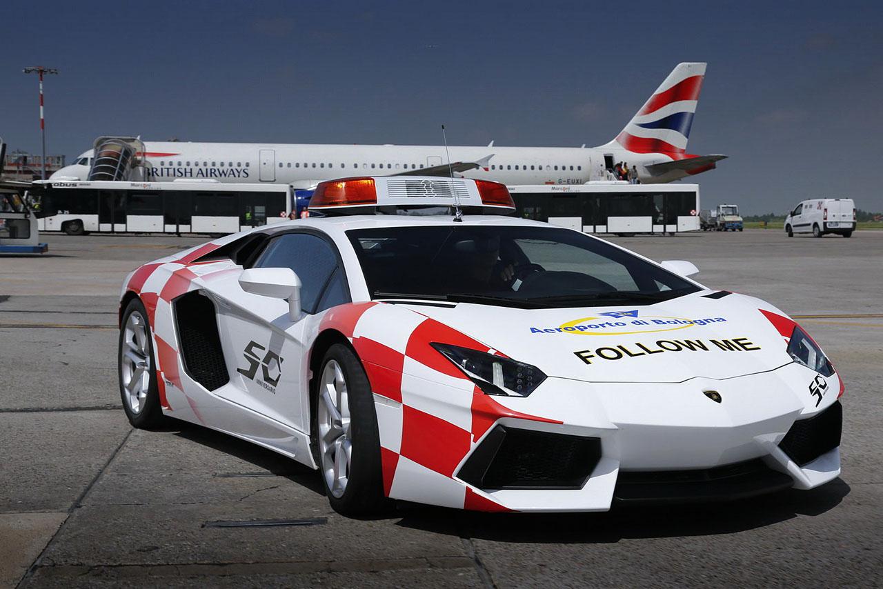 Lamborghini Aventador Bologna Airport taxi