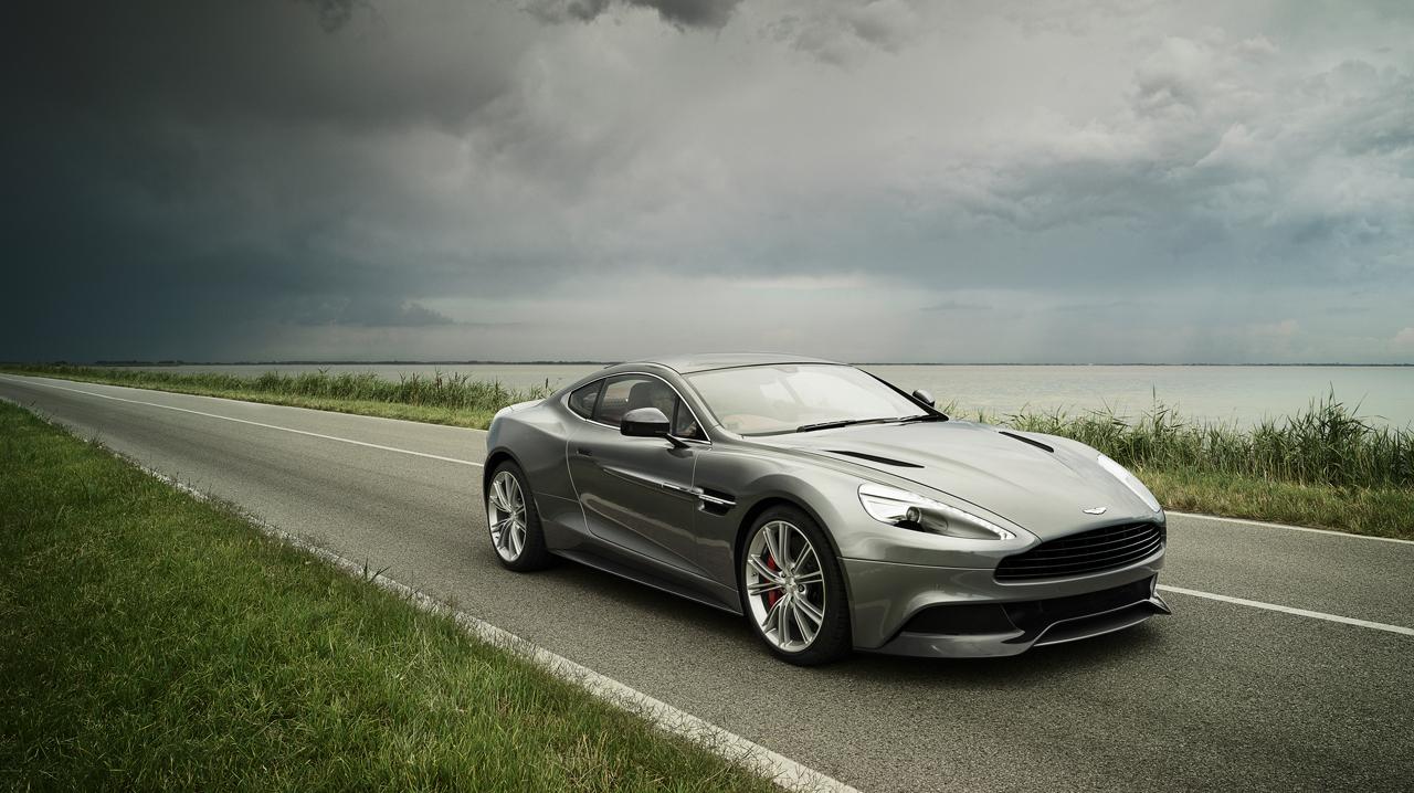 Aston Martin Vanquish silver