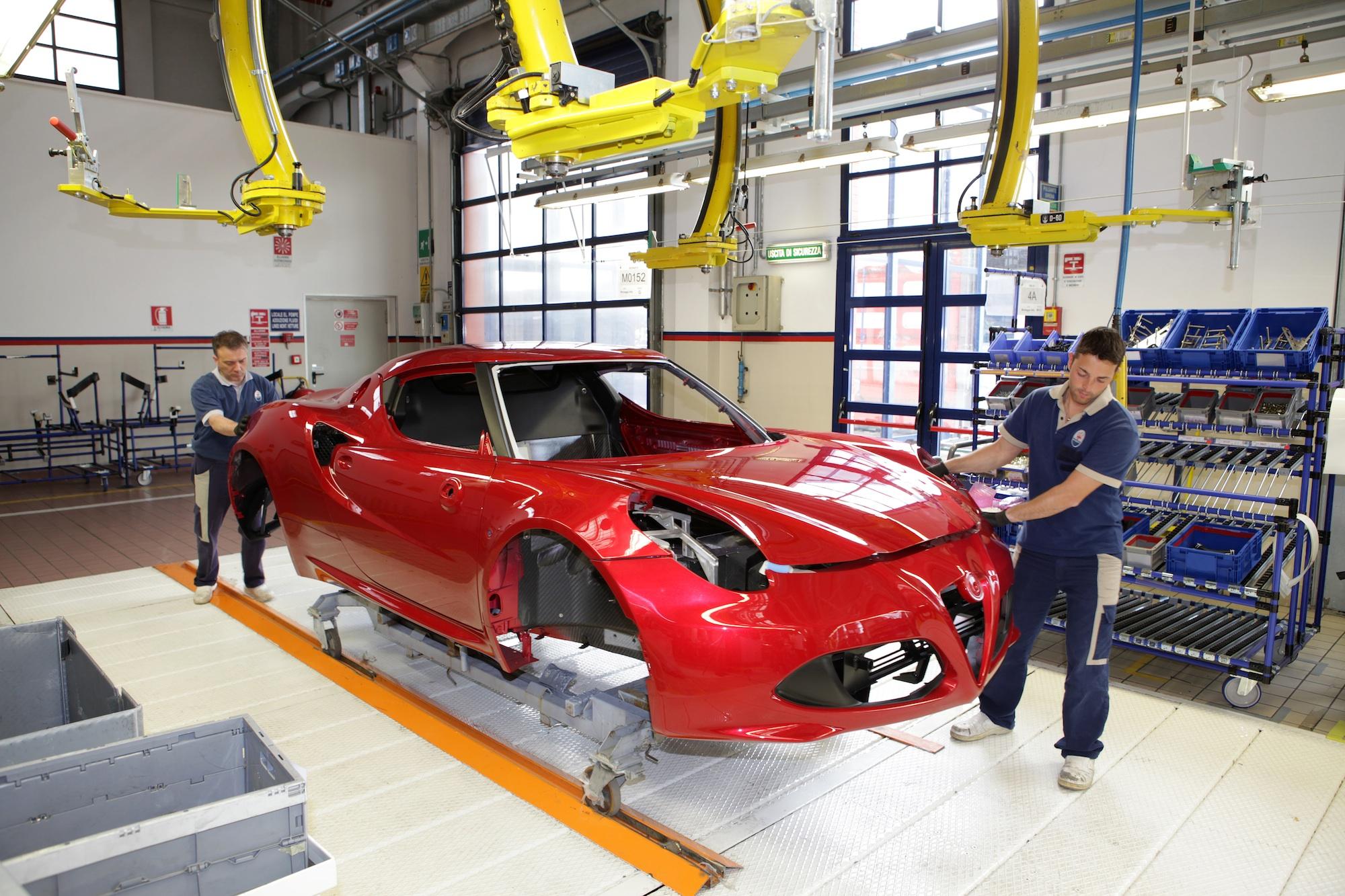 Alfa Romeo 4C assembly