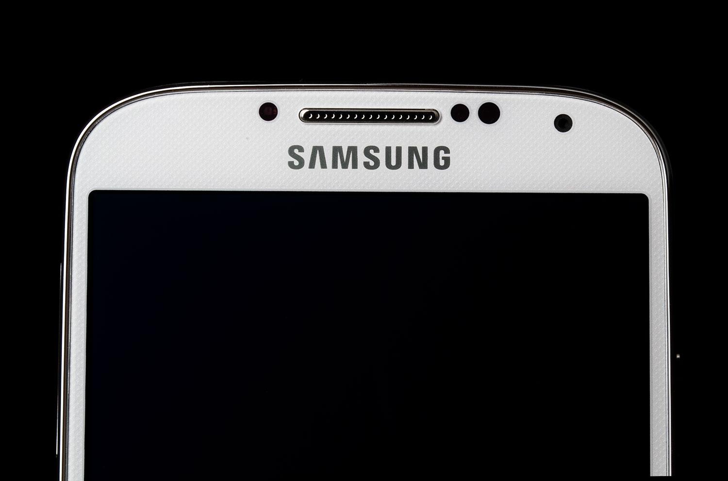 samsung galaxy s4 hites 40m sales company announces record profits google edition top macro