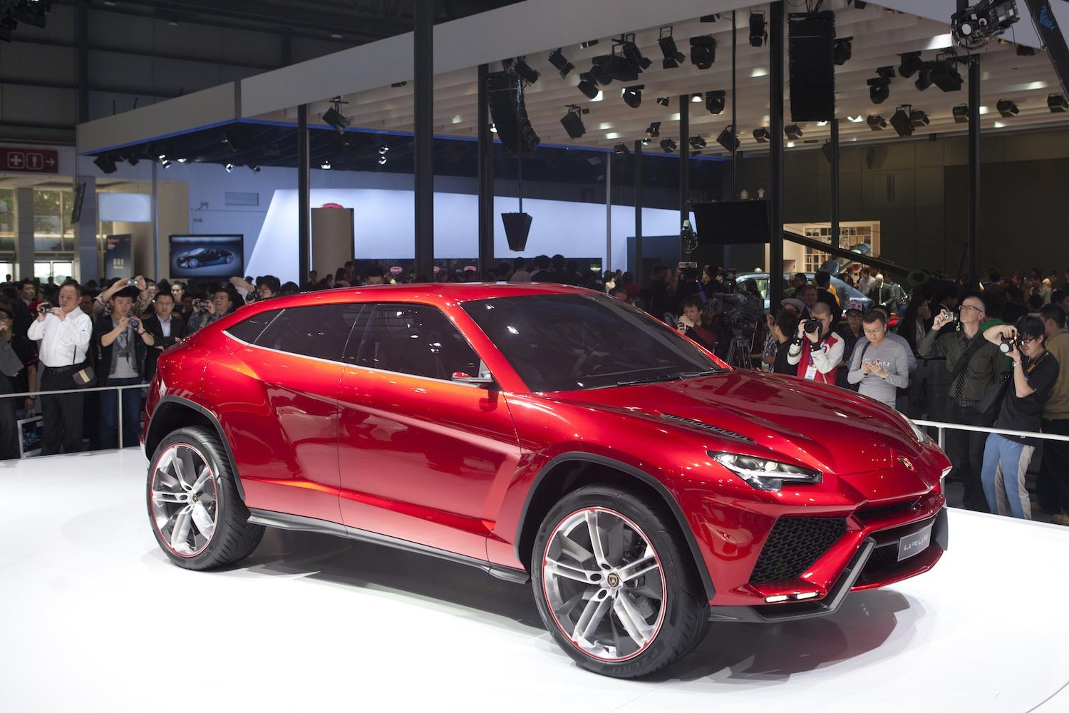 lamborghini ceo confirms urus suv is going into production