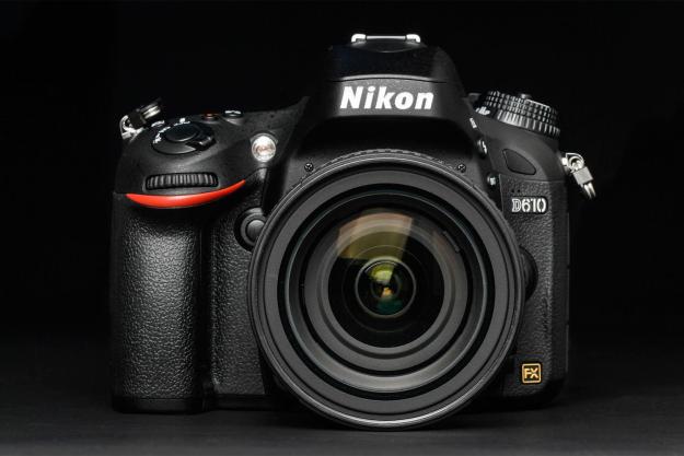 NIKON D610 front