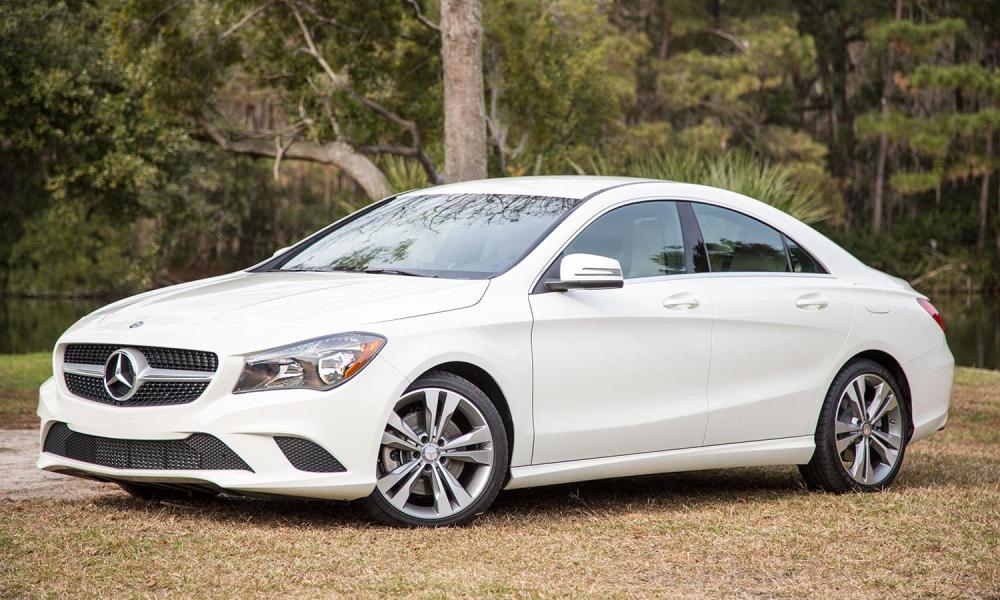 2014 Mercedes Benz CLA250 front angle 2