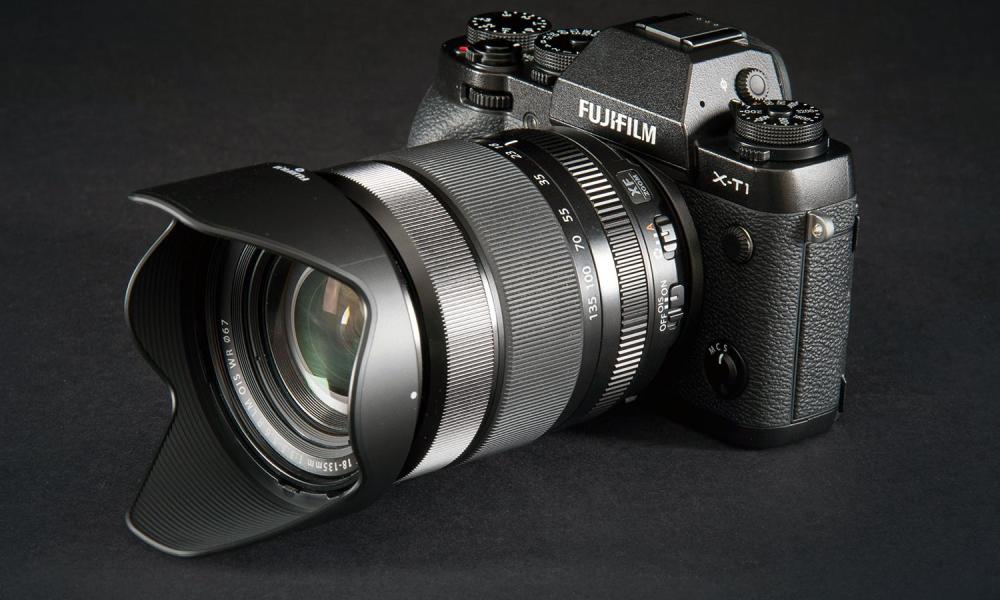 Fujifilm X-T1 camera front lens angle