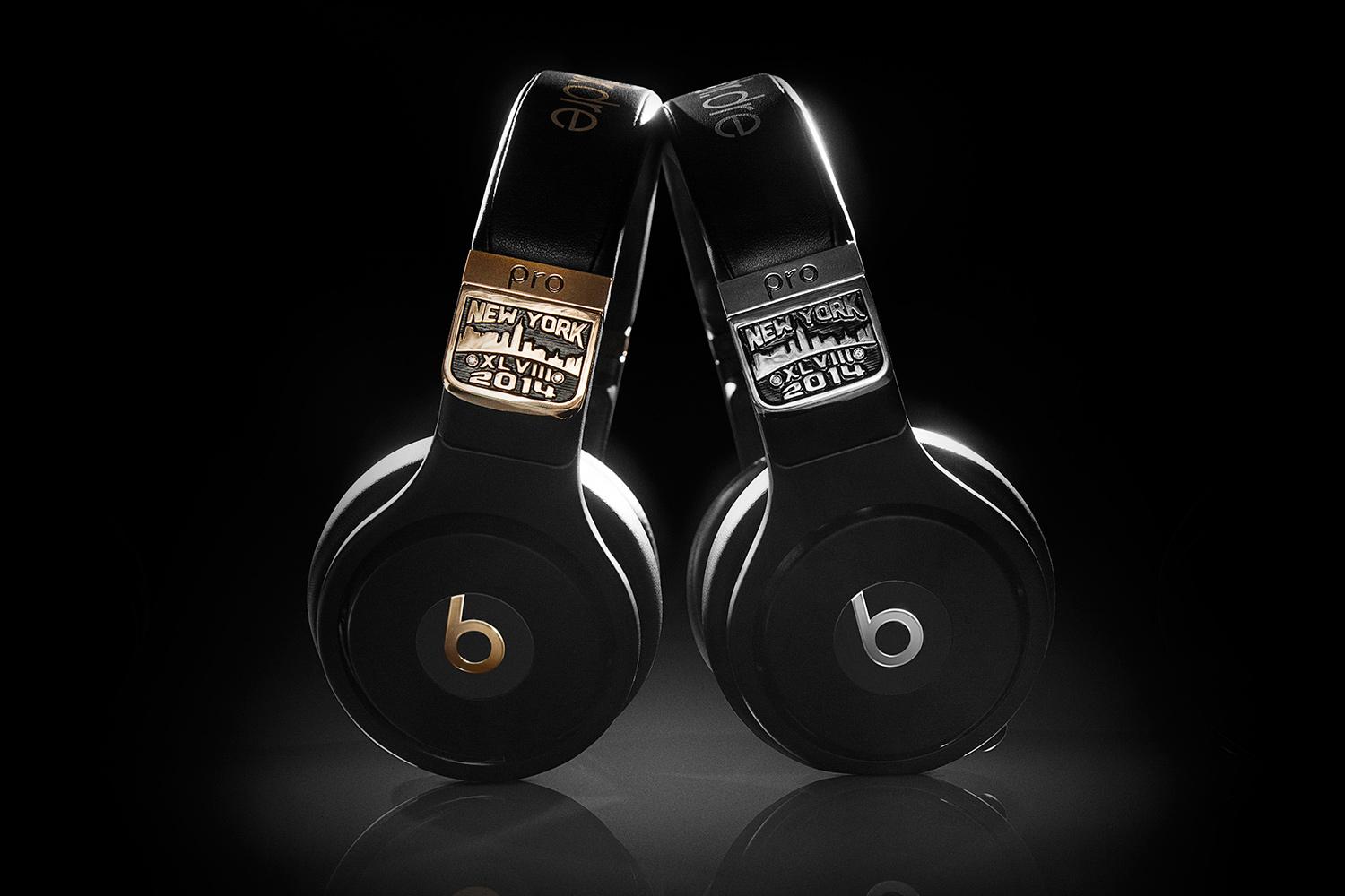 ebay alert beats hands 25000 headphones superbowl players 2014 superbeats