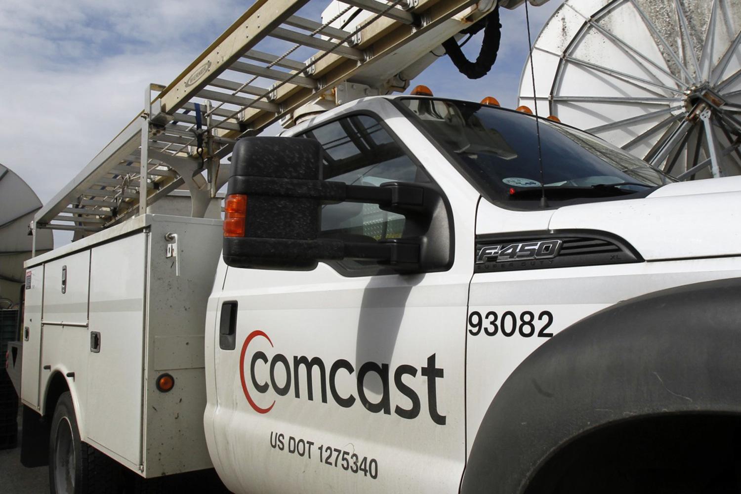 Comcast buys Time Warner