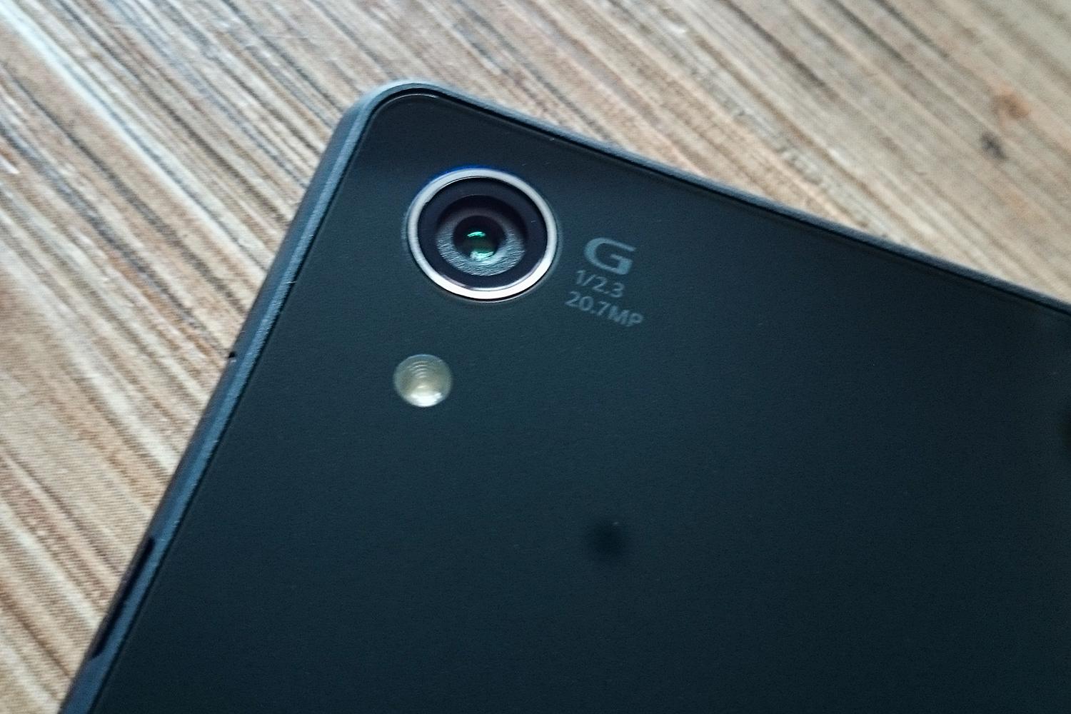 Sony Xperia Z2 review rear camera lens