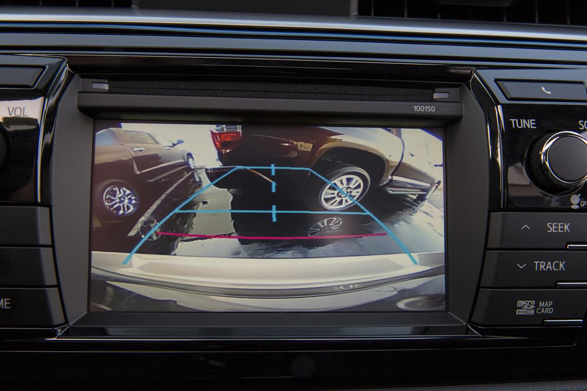 Toyota-Corolla-rear-view-camera