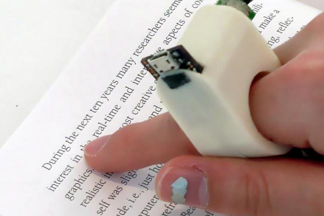 fingerreader helps blind read