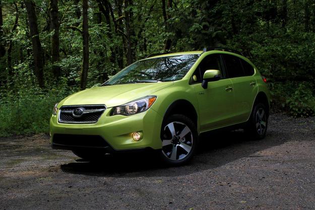 2014 Subaru XV Crosstrek Hybrid front angle full