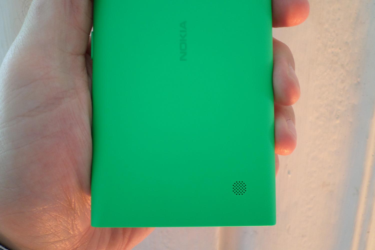 Nokia Lumia 735