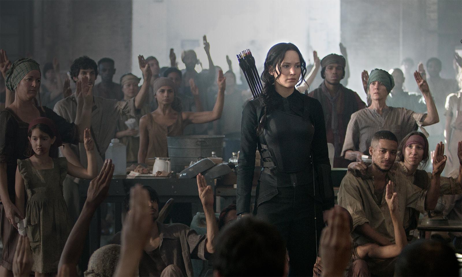 jennifer lawrence gears new trailer hunger games mockingjay part 1 the