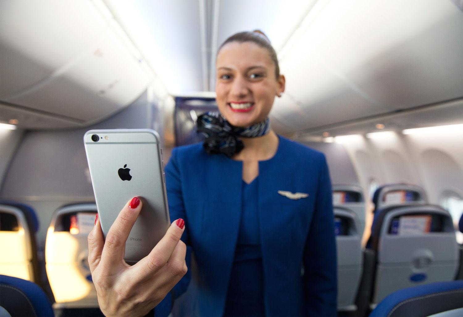 united airlines iphone 6 plus flight attendants version 1418280660