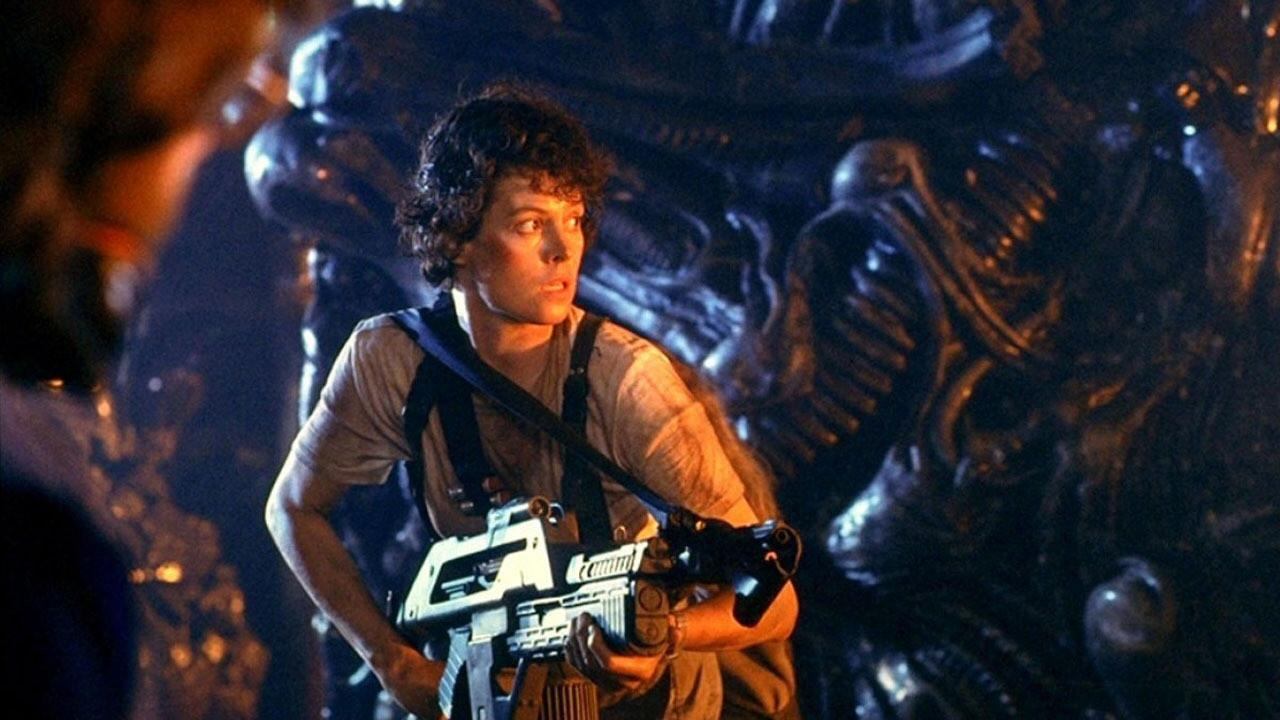 aliens sequel neill blomkamp sigourney weaver