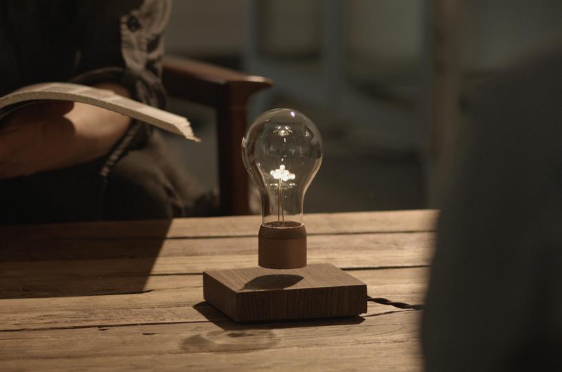 flyte levitating light bulb