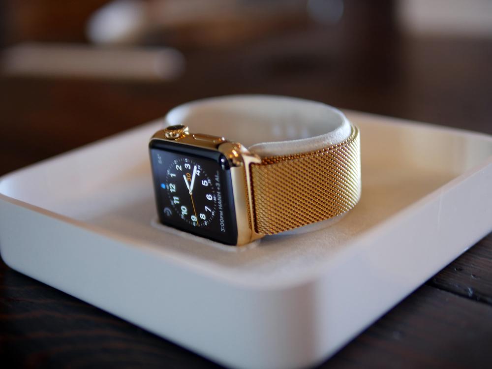 apple watch gold plate 400 news watchplate