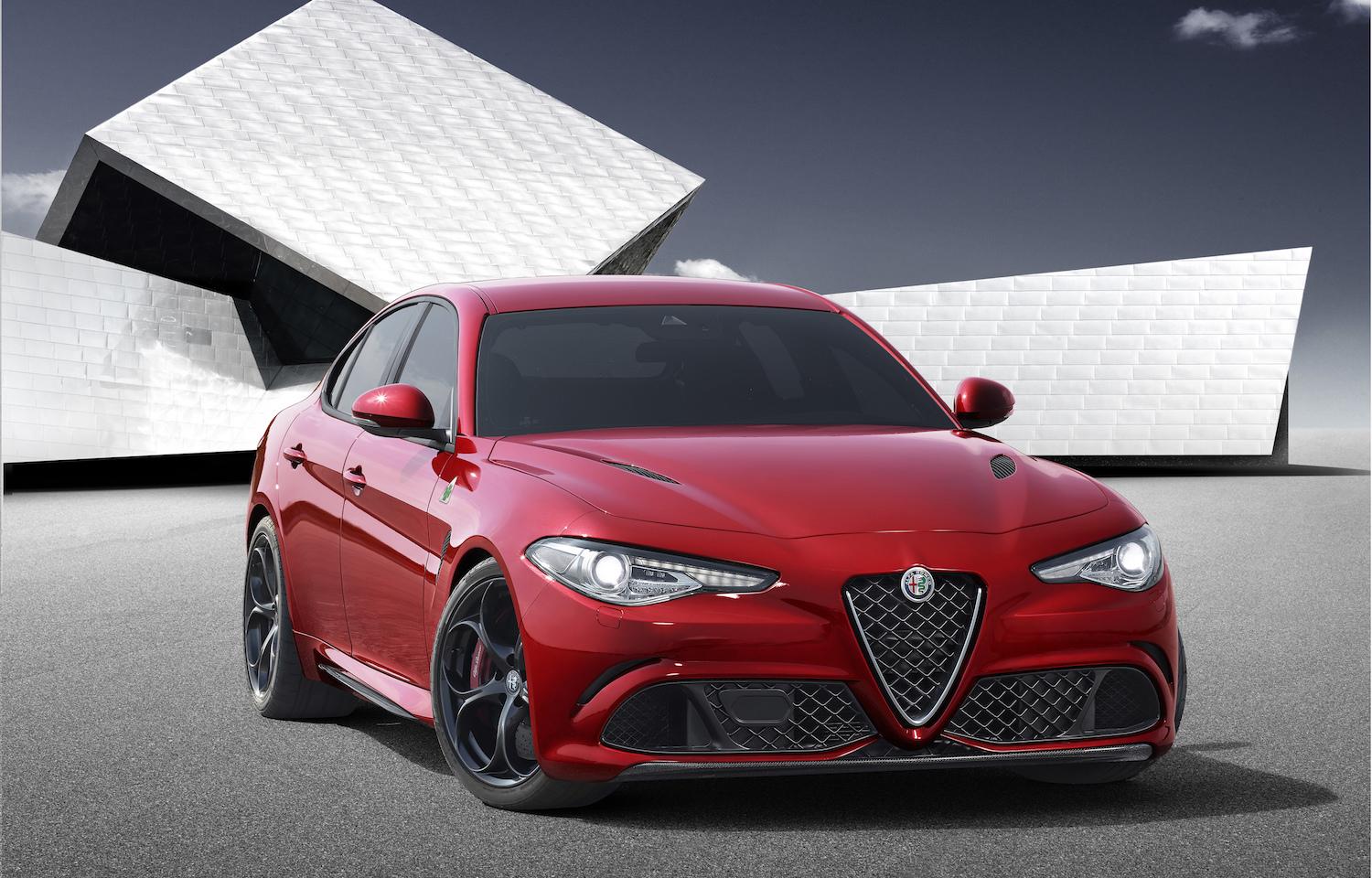 alfa romeo denies giulia crash test rumor 150624 hp1 1