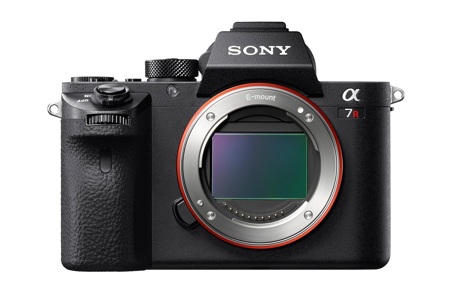 42 4mp back illuminated full frame sensor makes sonys a7r ii revolutionary sony mark front product