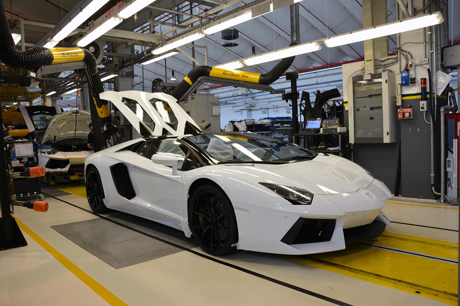 lamborghini factory tour pictures production process 0068