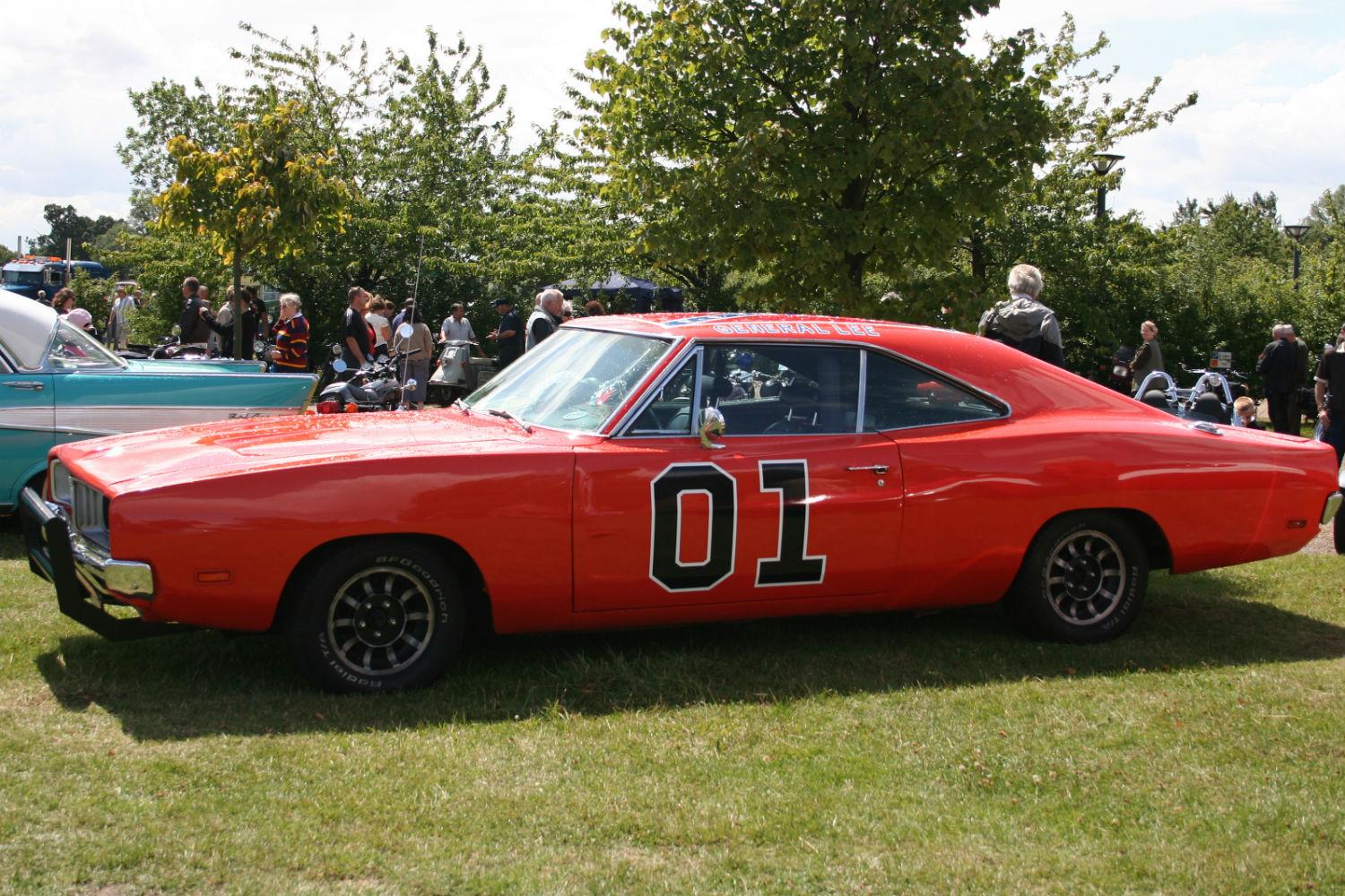 tv land pulls dukes of hazzard confederate flag the general lee