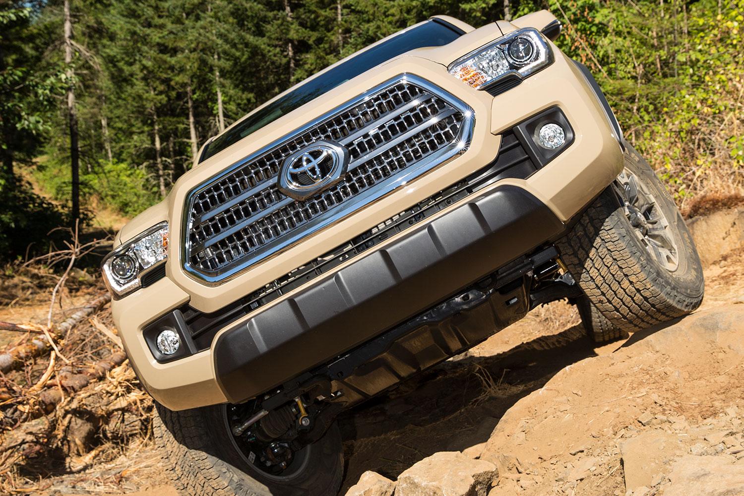 2016-toyota tacoma trd off road