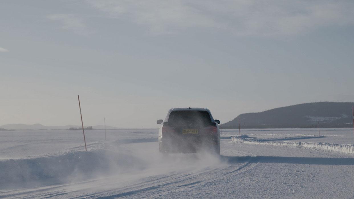 bentley bentayga suv goes off road in new teaser video 04