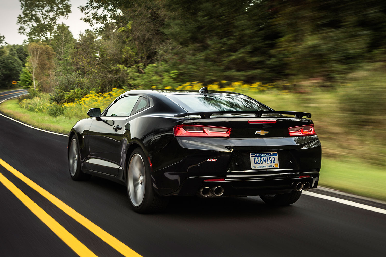 2016 chevrolet camaro performance specs ss 052