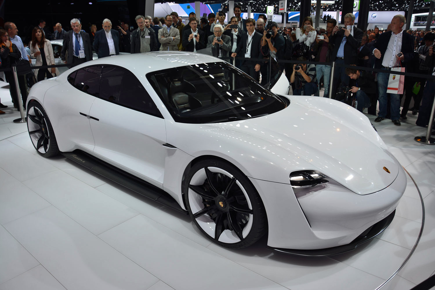 volkswagen 1m electrified cars news goal quotes porschemissionefrankfurt porsche mission e concept 1