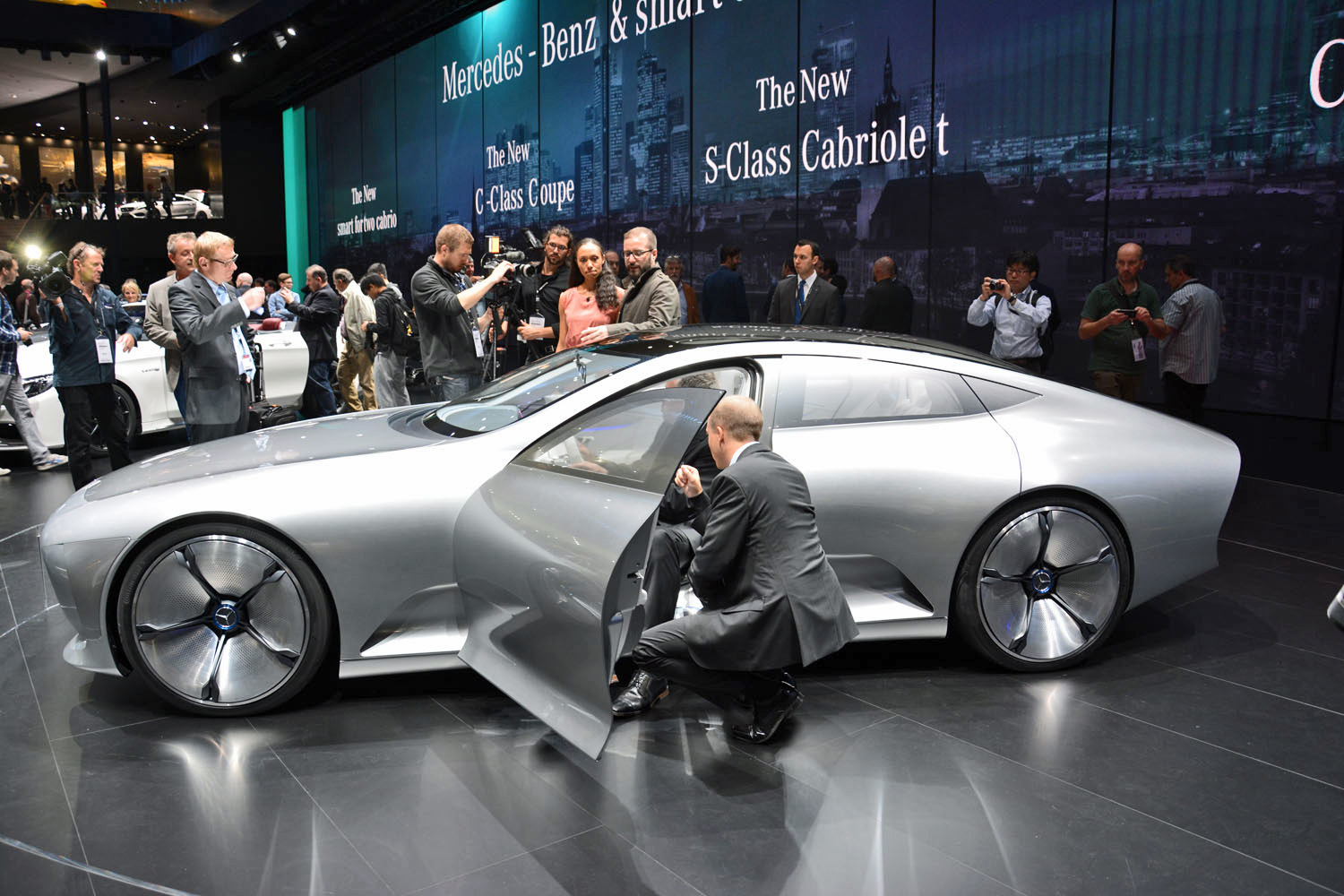 mercedes benz intelligent aerodynamic automobile pictures frankfurt iaa concept 5