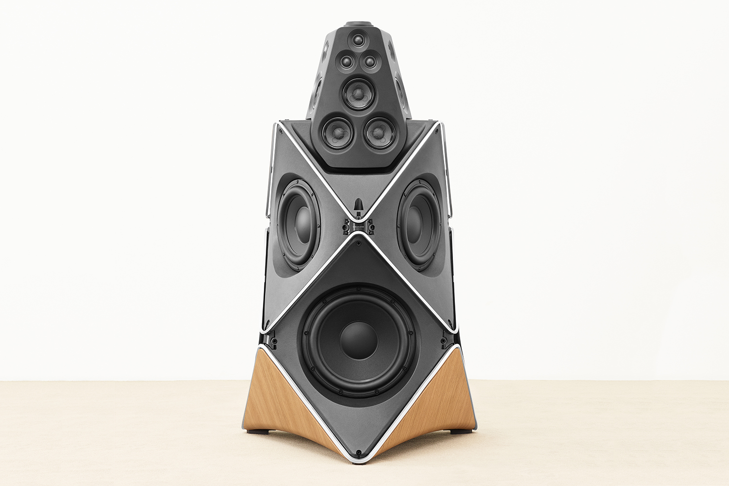 bang and olufsen beolab 90 speakers sweet spot 15cs me11