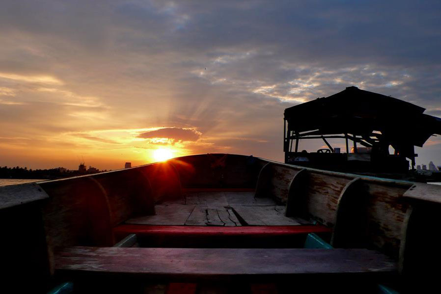 the bangkok tree house hotel lets guests sleep under stars resort 0014