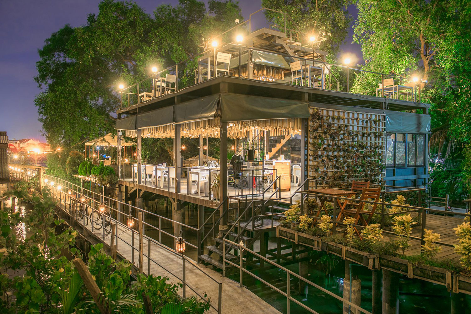 the bangkok tree house hotel lets guests sleep under stars resort 17