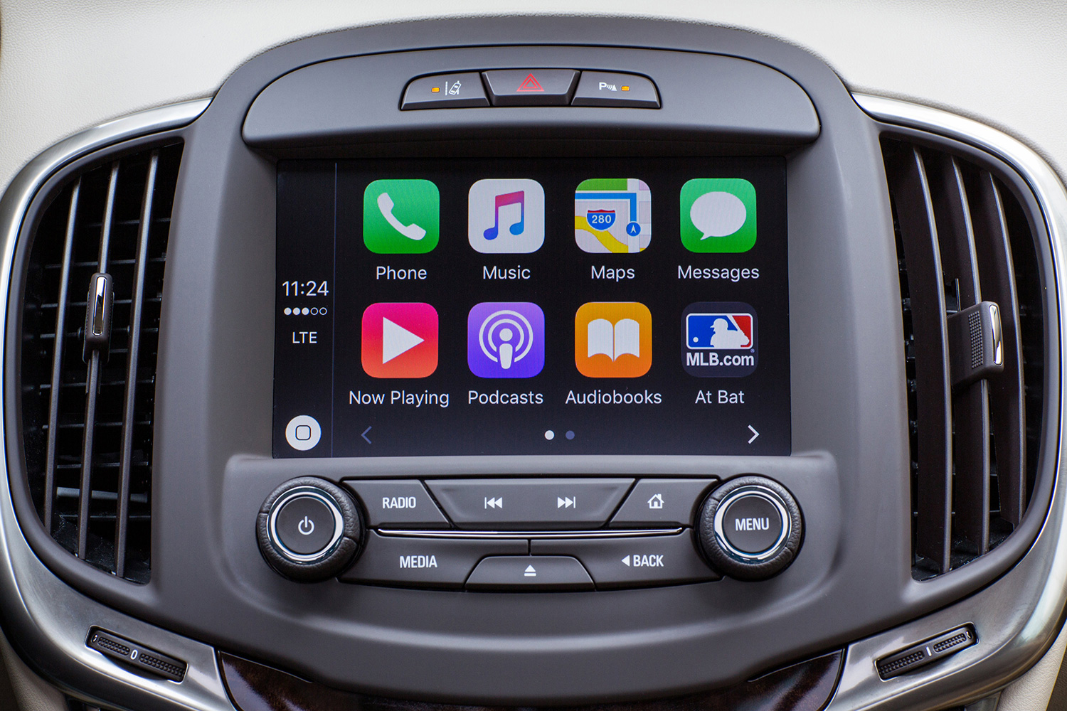 buick adds audiobooks to onstar and apple carplay buickaudiobooks01