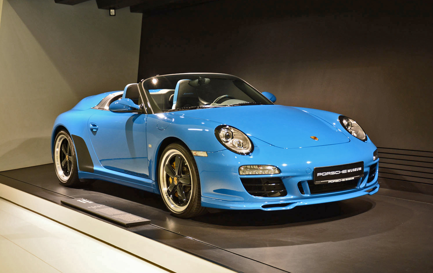 porsche museum stuttgart pictures history 2010 911 speedster