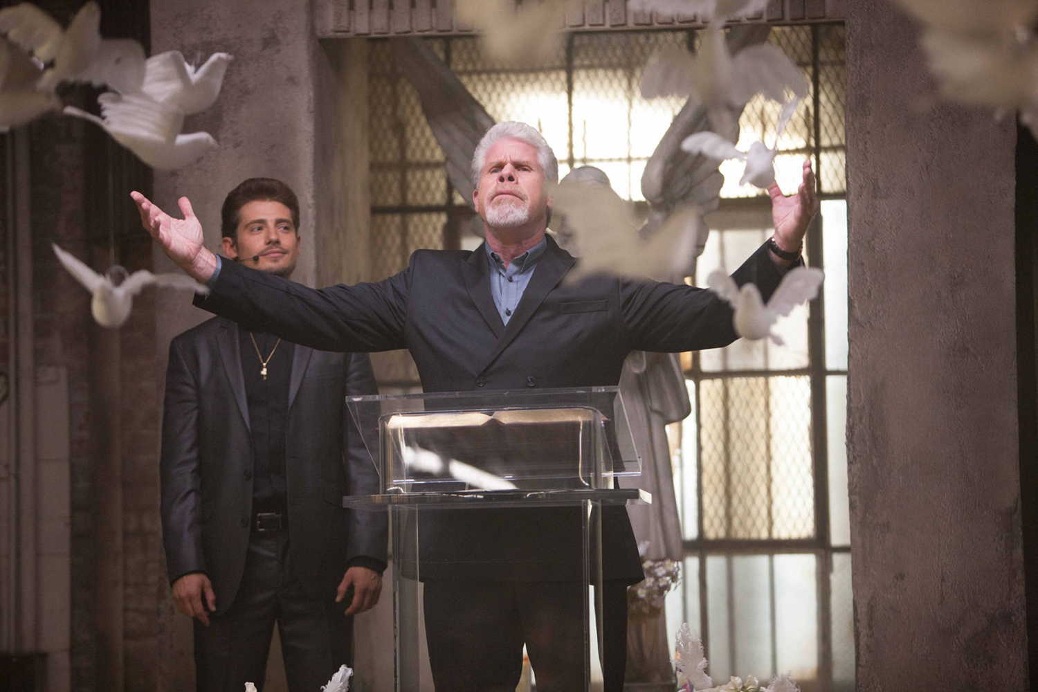 ron perlman fantastic beasts and where to find them hand of god