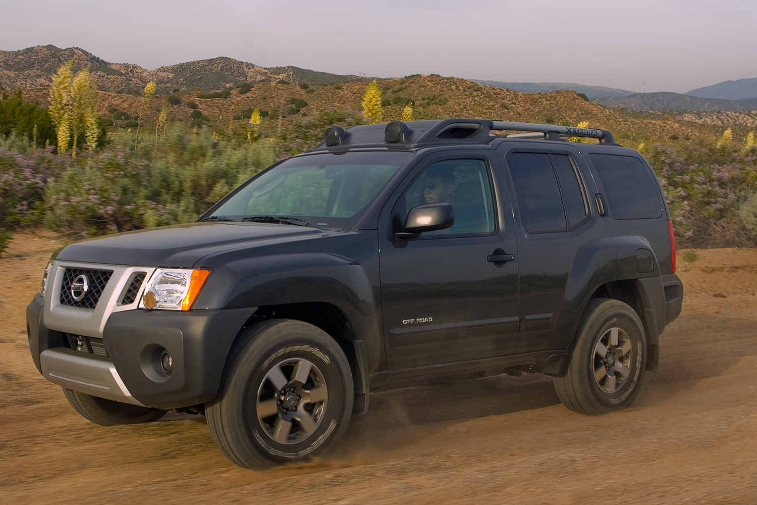 11 cars that will go extinct in 2016 2011 nissan xterra 3