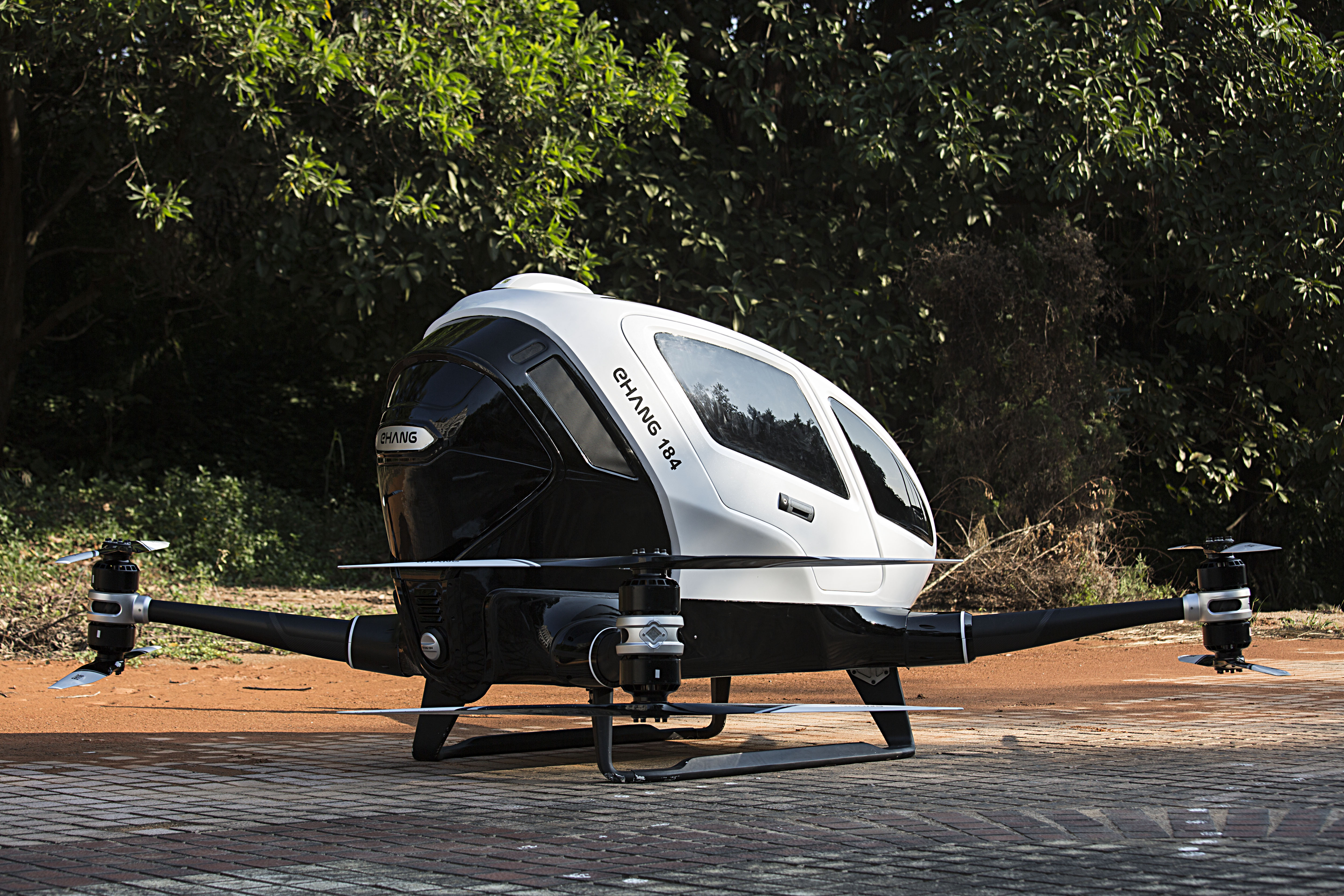 ehang 184 drone flying taxi ces 2016 17