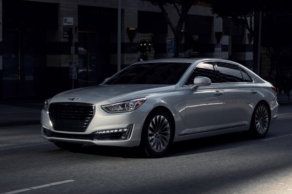 2017 Genesis G90