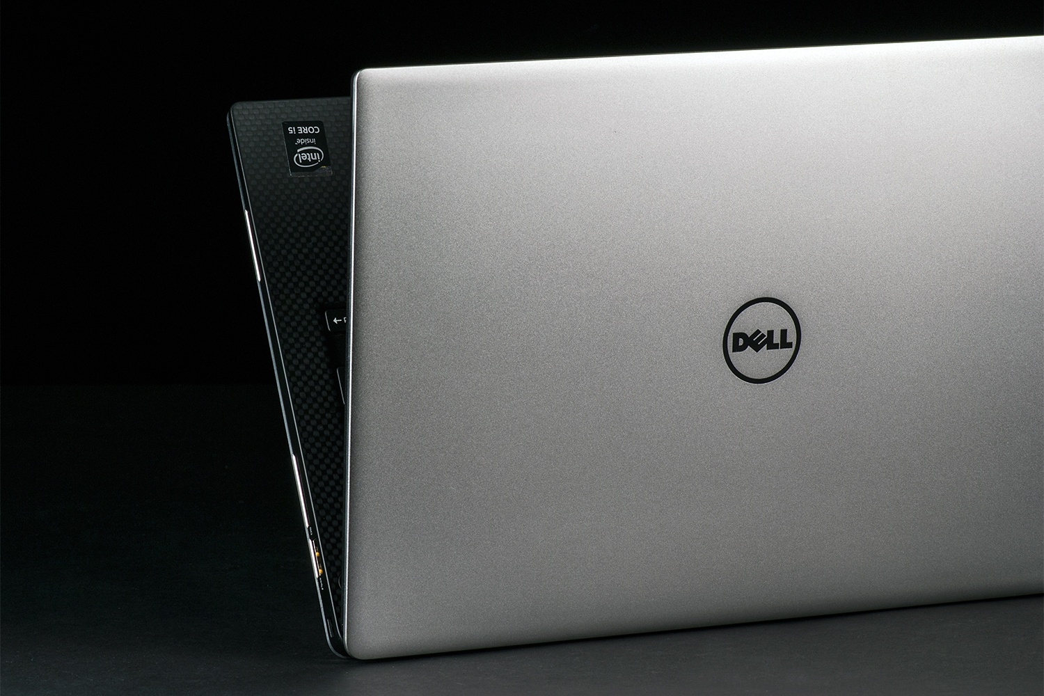 dell ubunto skylake xps 13 2015 review lid open 2 1500x1000