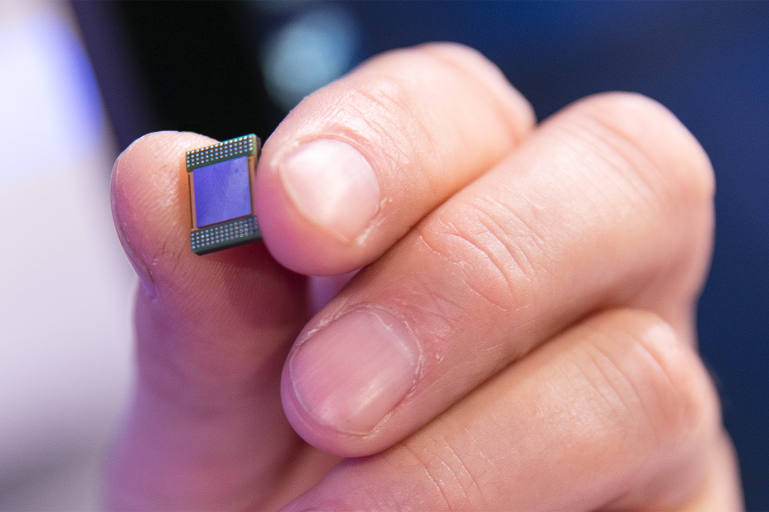 intel energy quantum ifa2015 skaugen chip macro