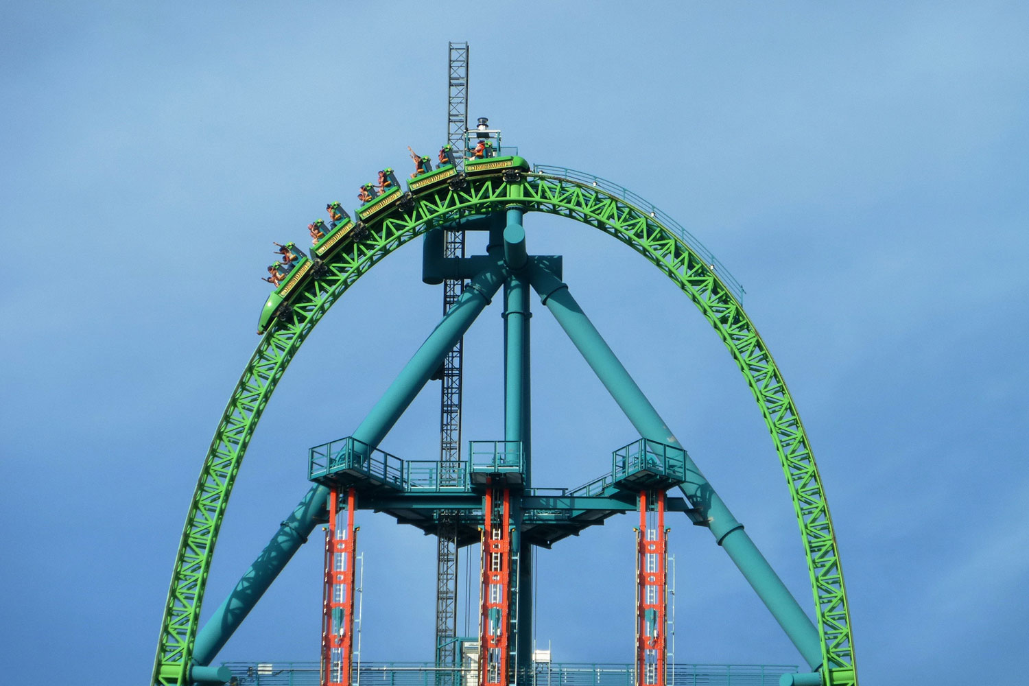 5 places to reach zero gravity within earths pull kingda ka 0002