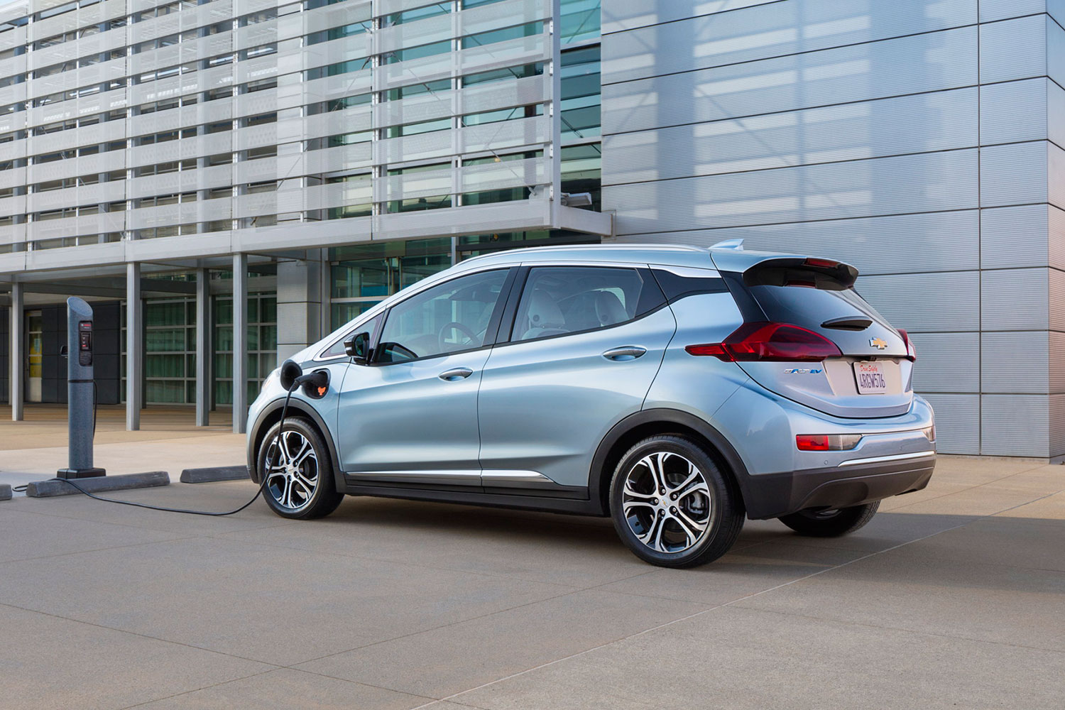 gm chevy bolt ev limits launch 2017 chevrolet interview 0012