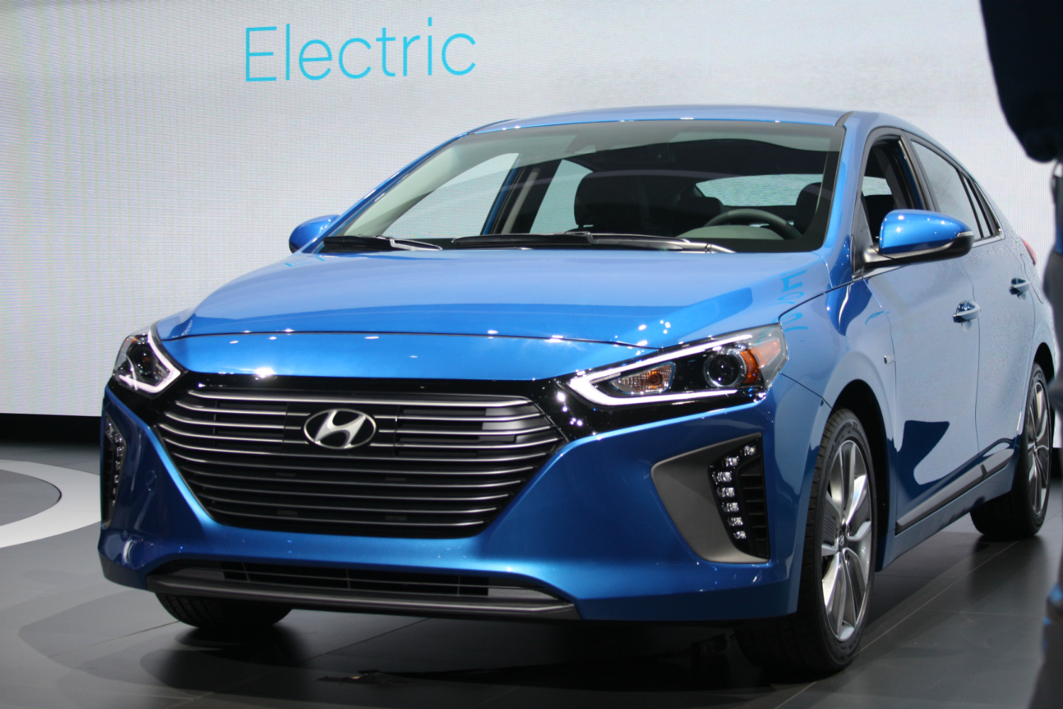 colorado electric car incentive assignable hyundai ioniq nyias 2016